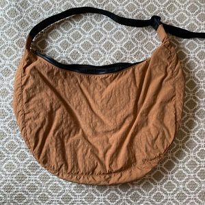 BAGGU Large Crescent Bag in Pinto
